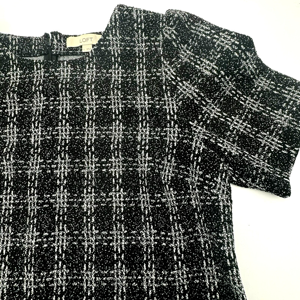 ANN TAYLOR LOFT |‎ Women's Large Black Plaid Ruffle Hem Short Sleeve Shift Dress